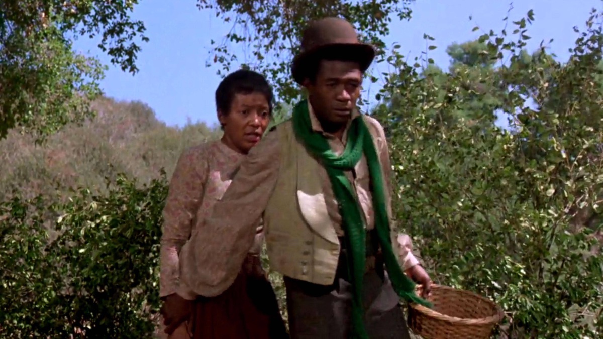 ‎Episode 5 - Roots: The Complete Miniseries (Series 1, Episode 5 ...