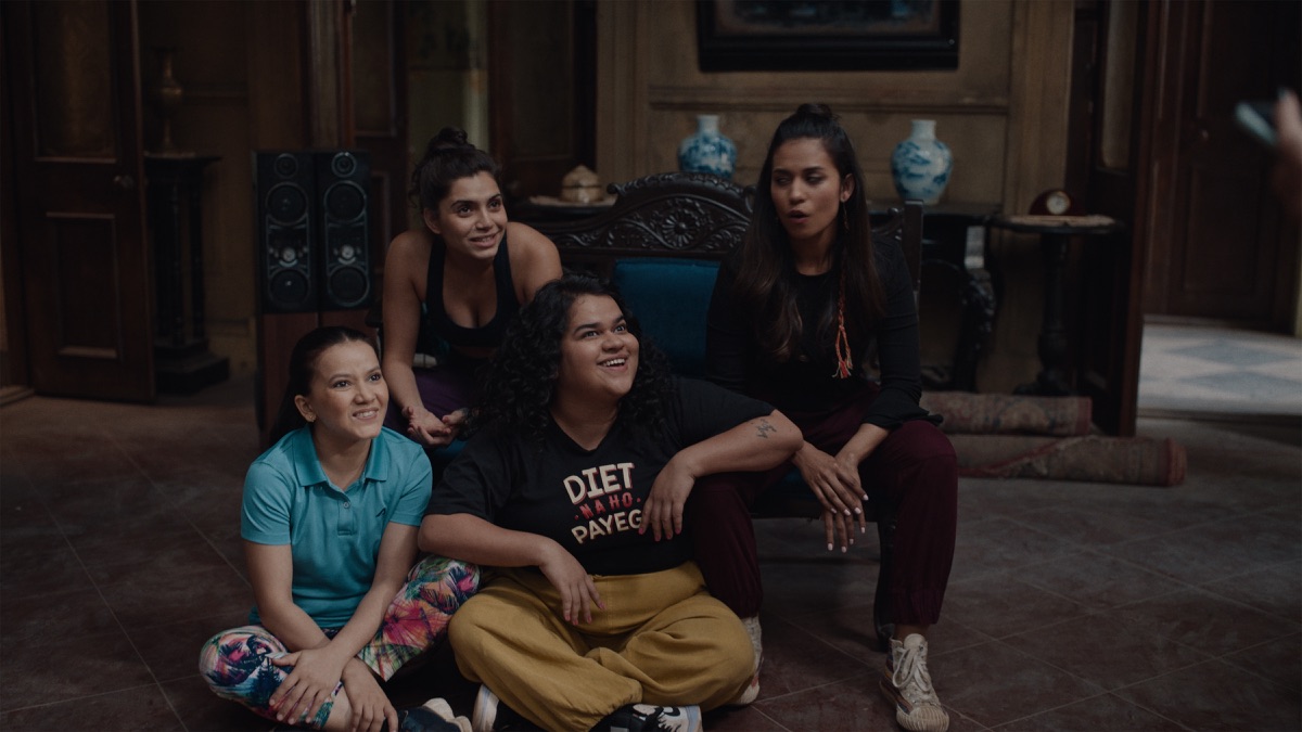 ‎Sunny Side Up - Waack Girls (Series 1, Episode 5) - Apple TV (IN)