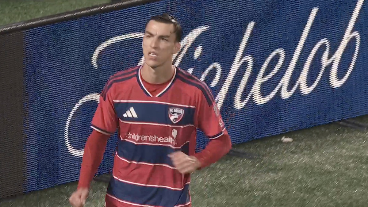 ‎Goal: P. Musa vs. CLT, 64' - Watch MLS Highlights
