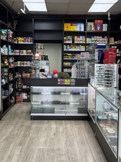 Lincoln Smoke Shop in Corona, CA United States - Apple Maps