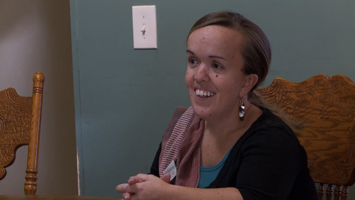 Birds and Bees Make Babies - 7 Little Johnstons (Series 1, Episode 1