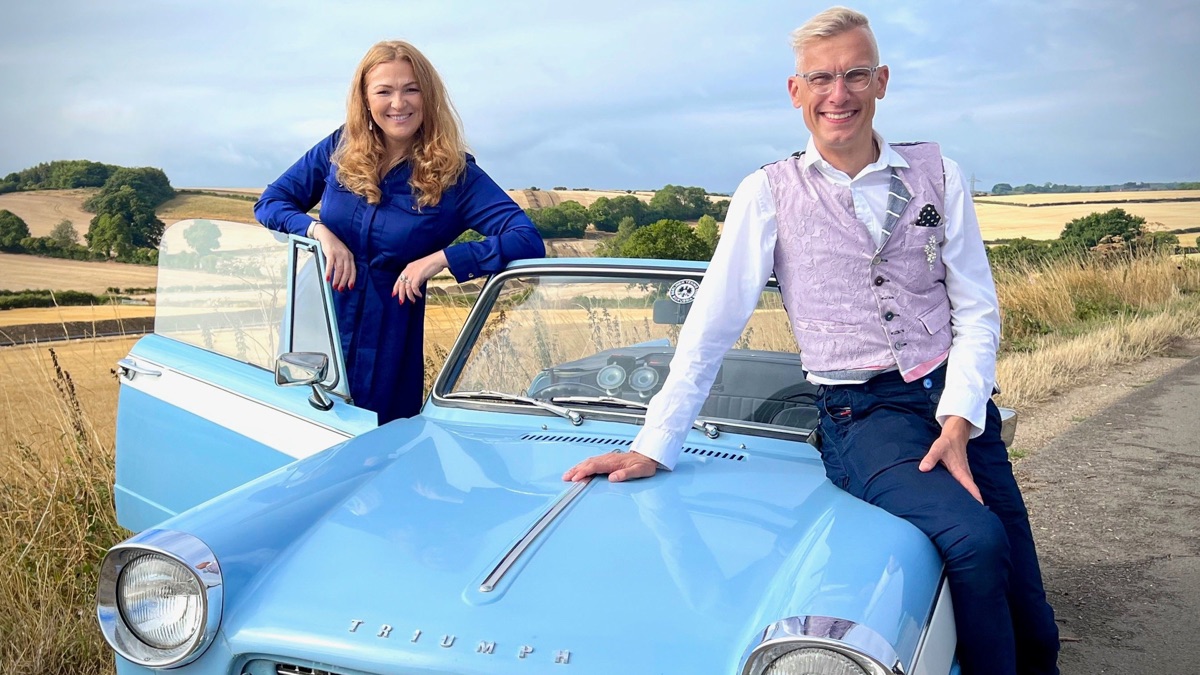 Irita Marriott and Mark Hill, Day 1 - Antiques Road Trip (Series 26,  Episode 11) - Apple TV (SE)
