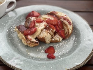 Auntie's Bakery And Cafe