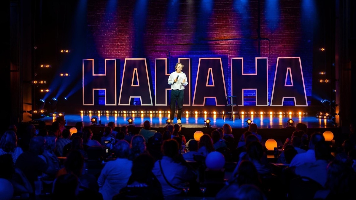 ‎Sara Connard, Francis Legendre – Nouveaux visages de l'humour (Season ...