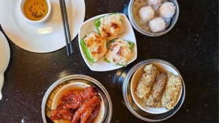 East Pearl Seafood Restaurant
