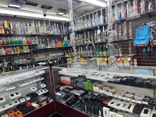 elfbar nachfüll pod läuft aus How Much Does It Cost To Open a Smoke Shop? A 6-Step Breakdown main image 1