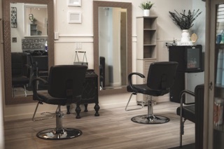 Cut Loose Hair & Nail Studio