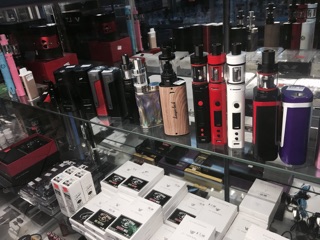 vape and smoke niles Aegis Legend 3 main image 0