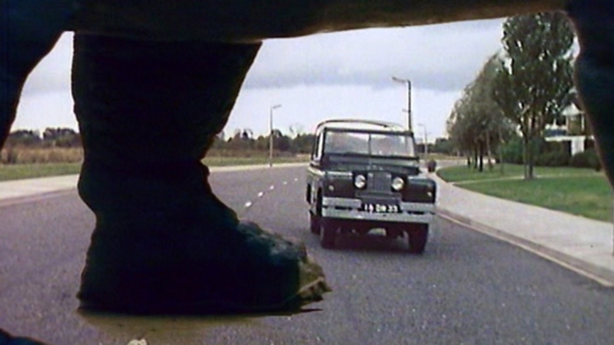 Invasion of the Dinosaurs - Classic Doctor Who (Season 11, Episode 10 ...