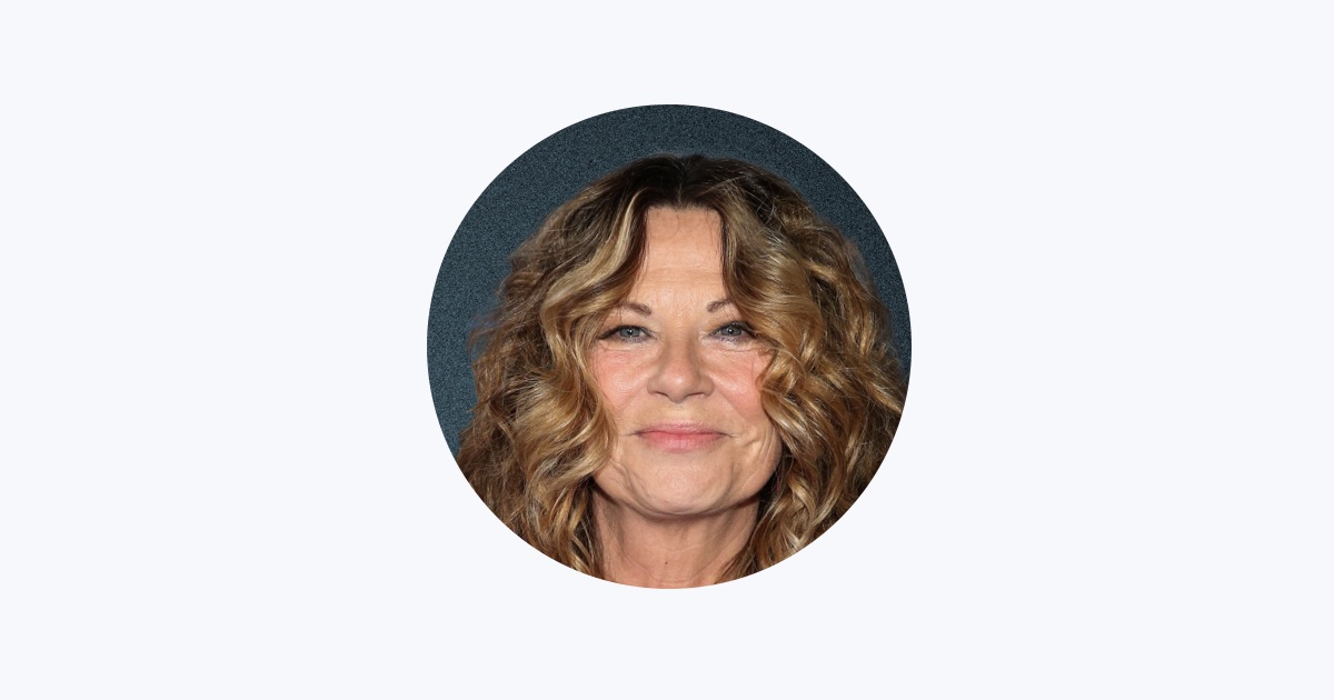 ‎Mo Collins - Movies, TV Shows, and Podcasts - Apple Snapshot
