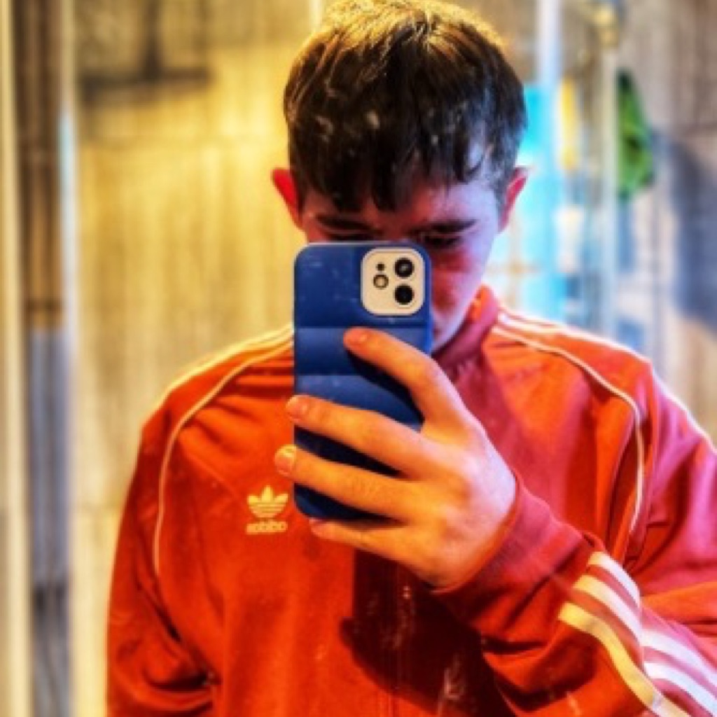 AppleMusic profile picture for @hens