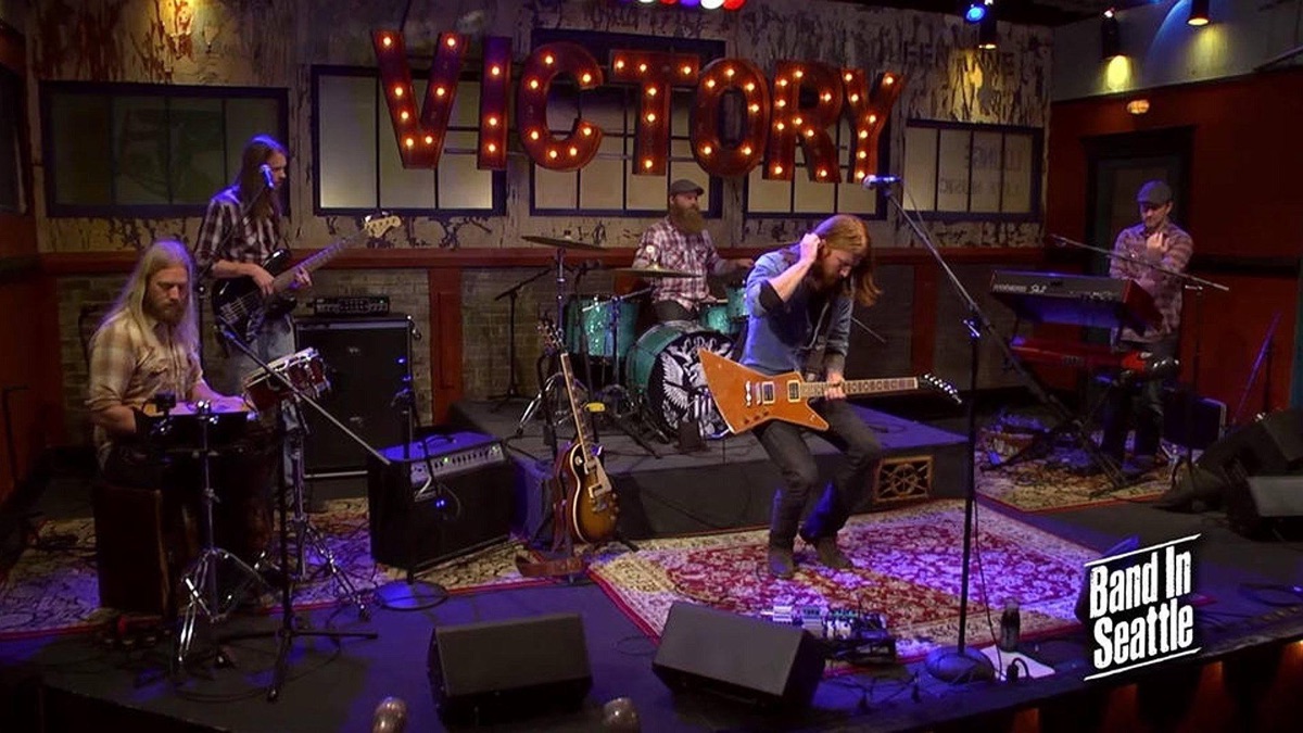 Cody Beebe and The Crooks - Meet the Band - Apple TV