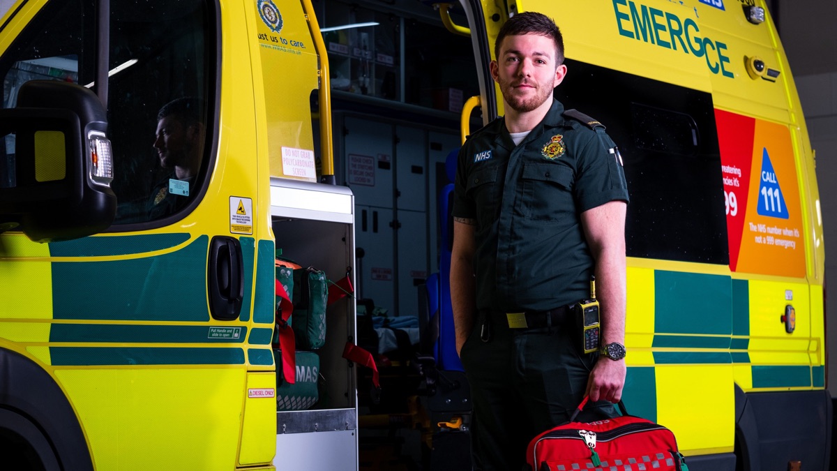 Inside the Ambulance – Inside The Ambulance (Season 7, Episode 4 ...