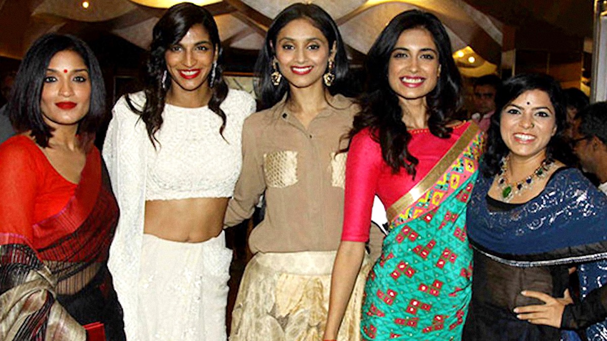 ‎Angry Indian Goddesses Premieres at MAMI - E Buzz - Apple TV (UK)