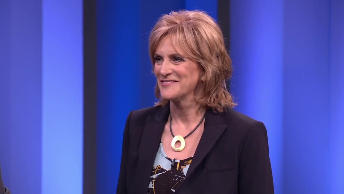 Michael McDonald and Elise Neal vs. Carol Leifer and Lisa Kudrow - 25 ...