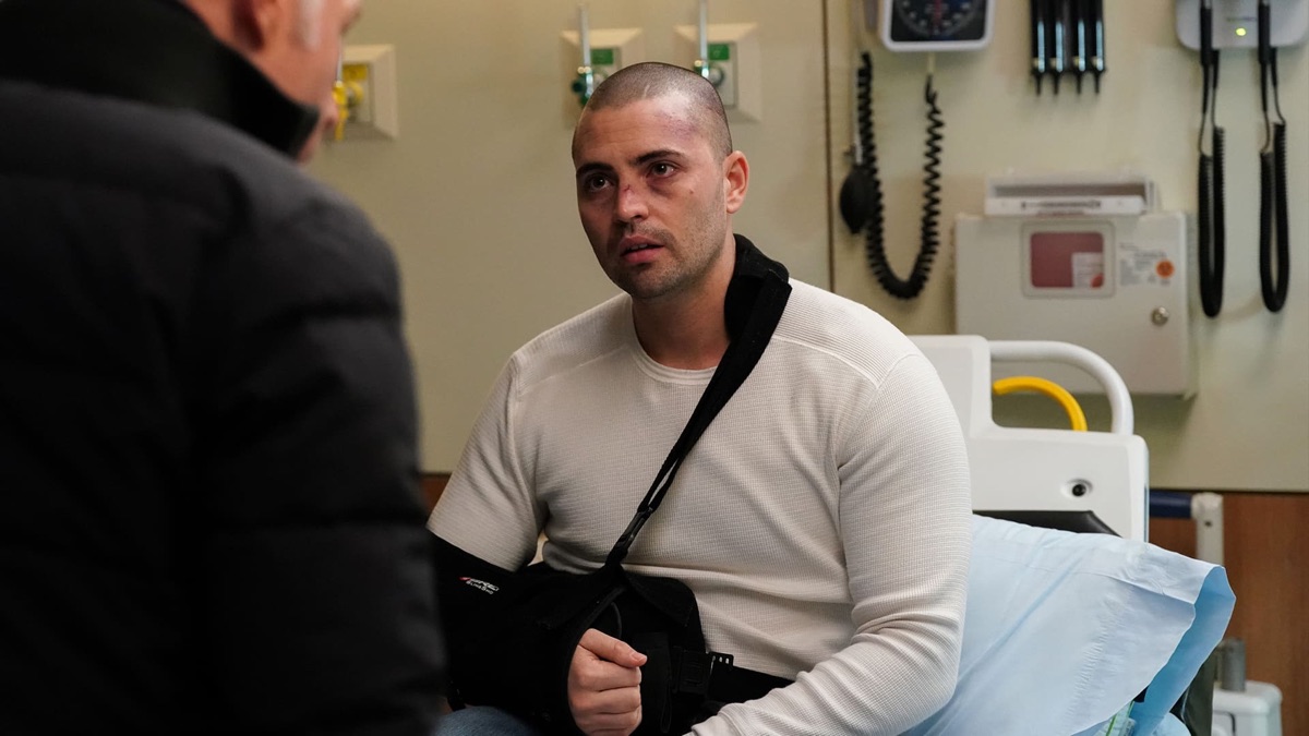 Demonios - Policías De Chicago (temporada 12, episodio 18) - Apple TV (MX)