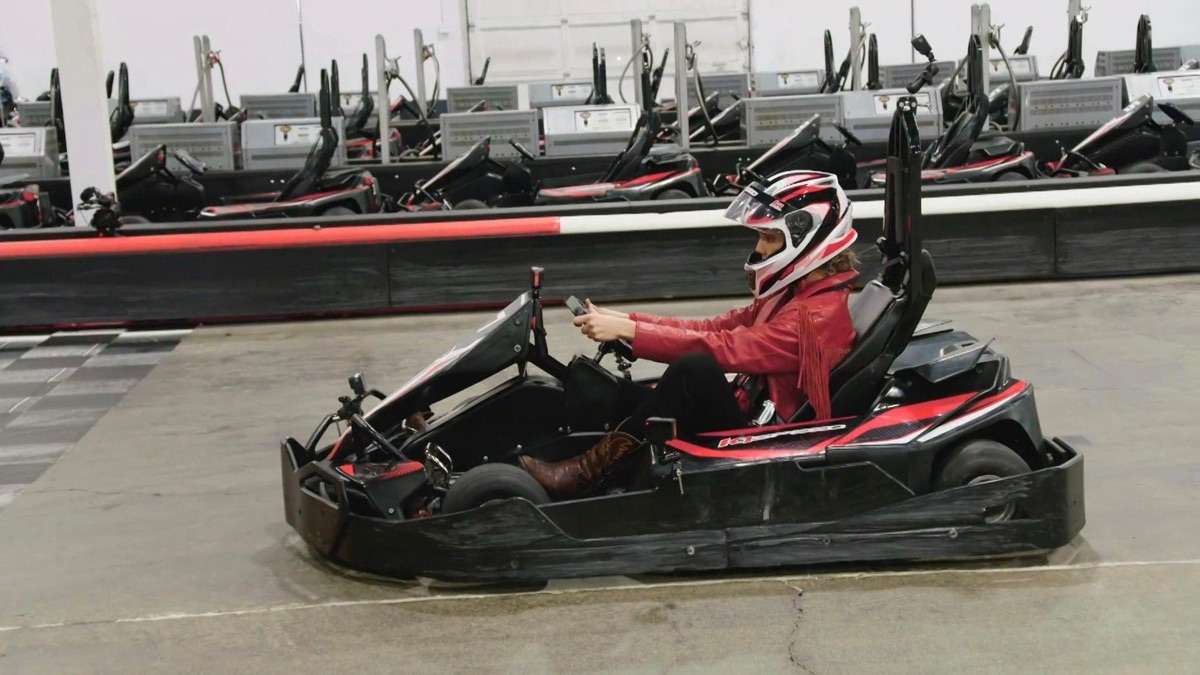 Reckless Driver Revenge Mark Rober's Revengineers (Series 1, Episode 8) Apple TV (UK)