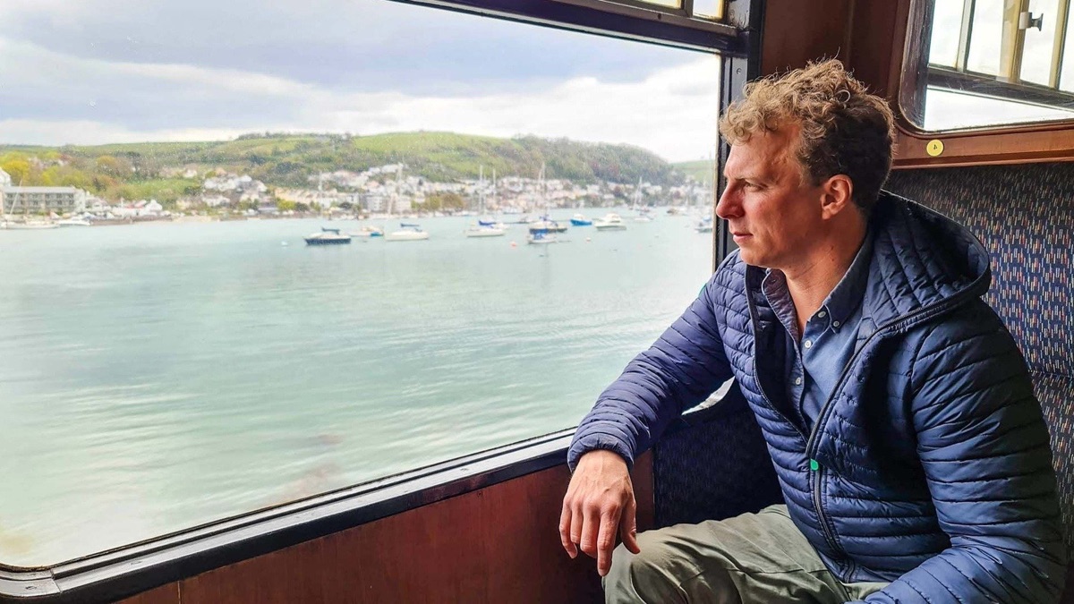 London Walking Wartime Britain (Series 1, Episode 3) Apple TV (IE)