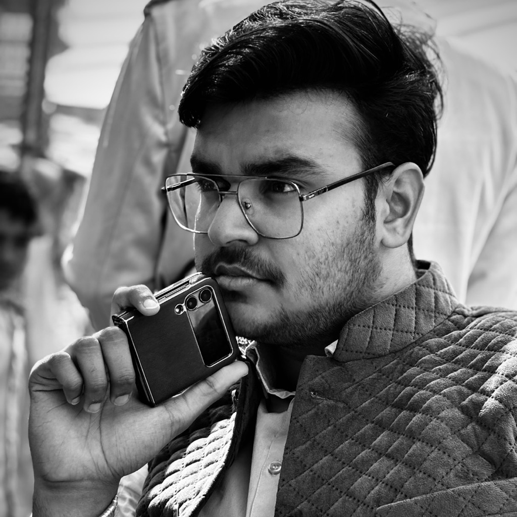 AppleMusic profile picture for @sarkar