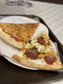 Louies Pizzeria and Restaurant