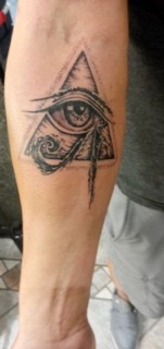 Tonys Tattoos Body Piercing photo 2