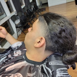 Molina’s Barbershop