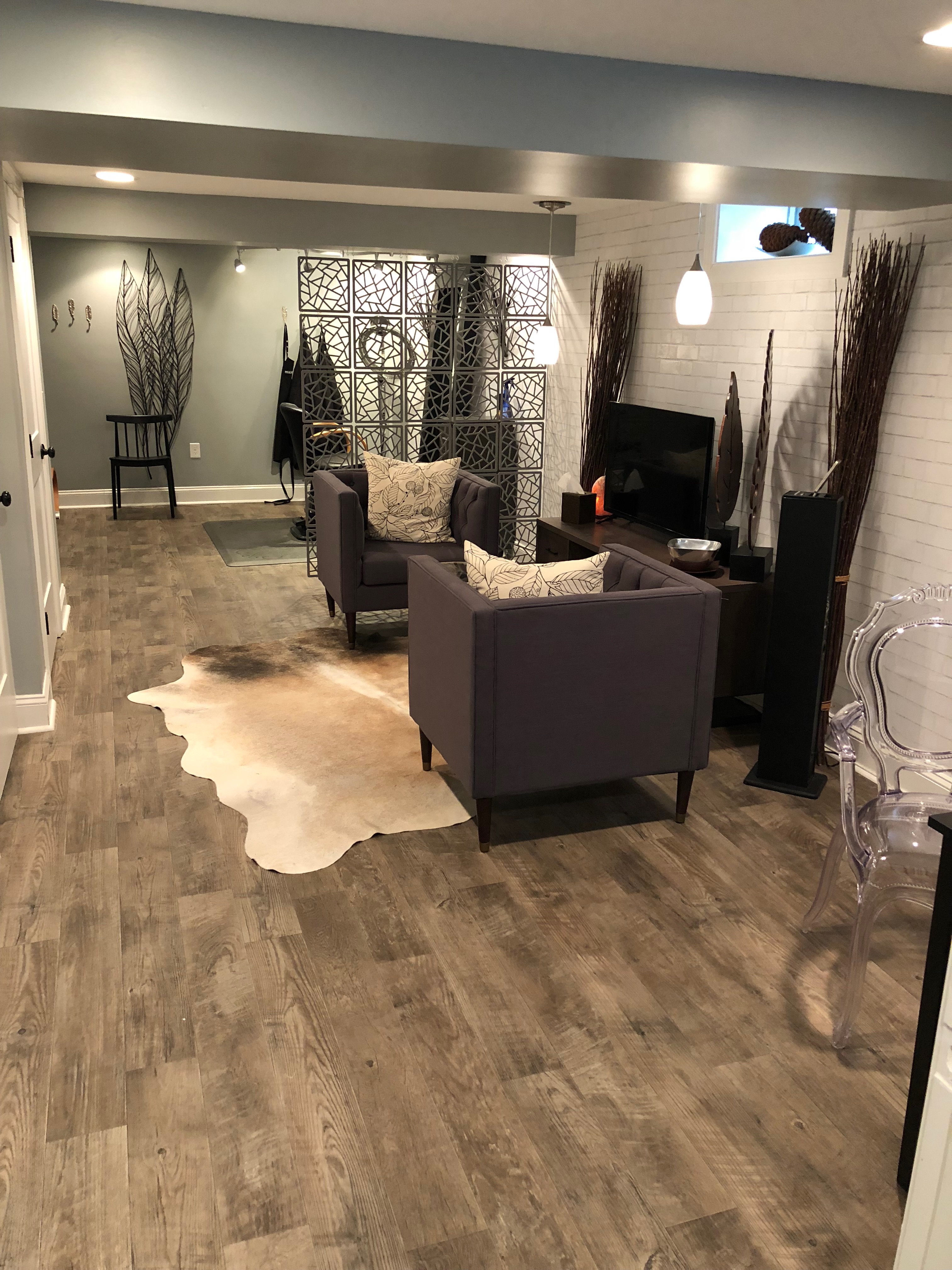 Eric Winn Salon 