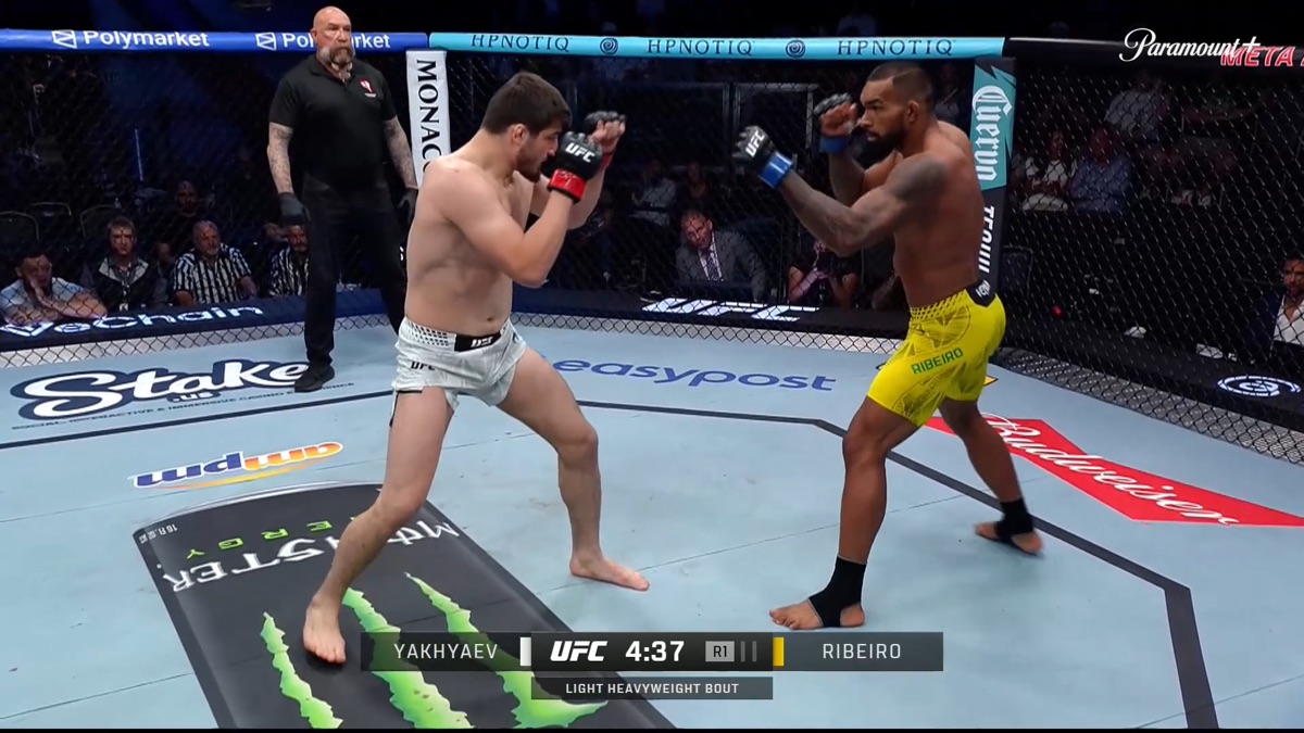‎Abdul Rakhman Yakhyaev vs. Brendson Ribeiro – UFC Fight Night (Season ...