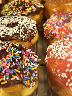 Many’s Donuts