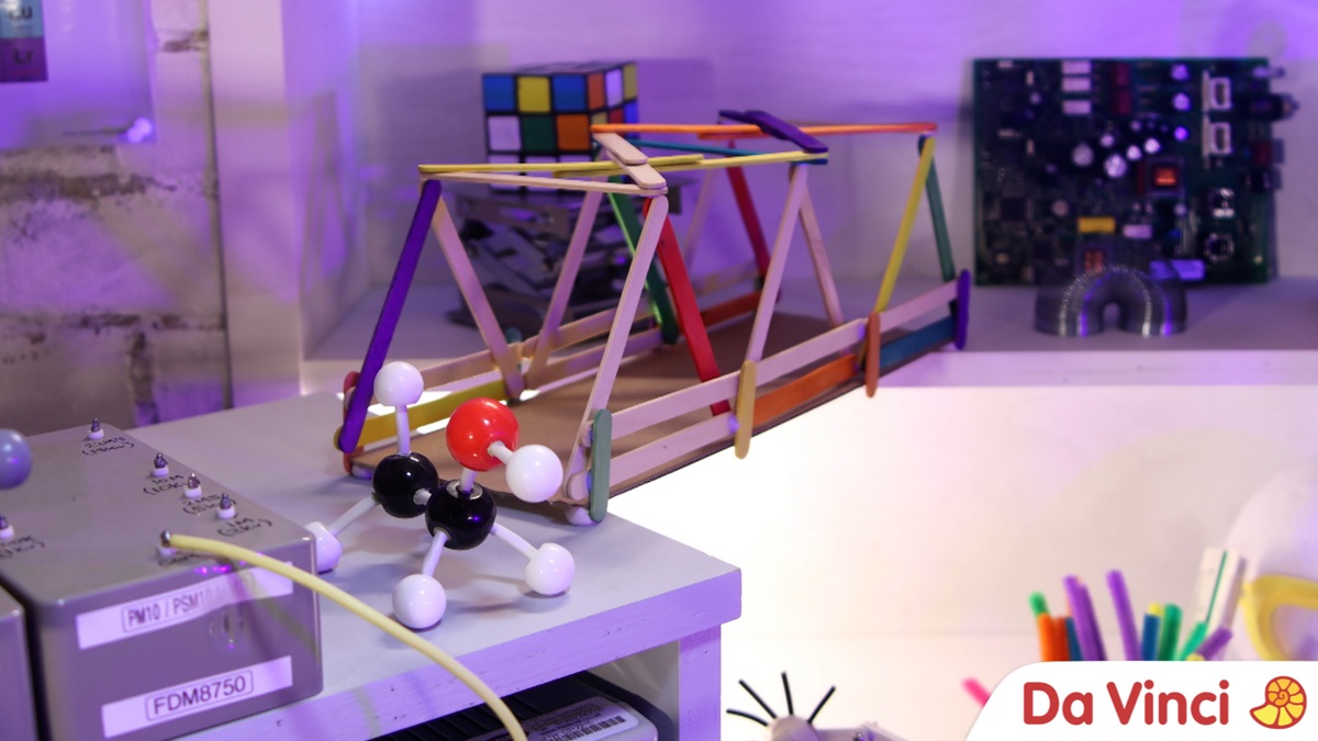 Bridge - Marvellous Makes Lab (Series 1, Episode 10) - Apple TV (OM)