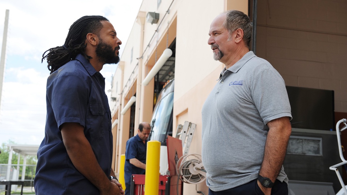 Magic Number - Graceland (Season 2, Episode 4) - Apple TV