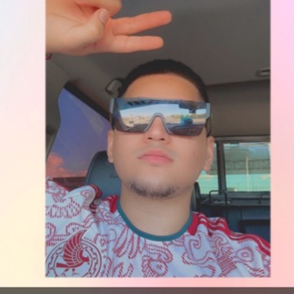 AppleMusic profile picture for @marcos21