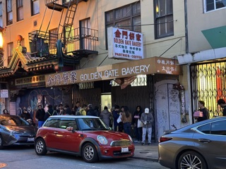 Golden Gate Bakery Photos