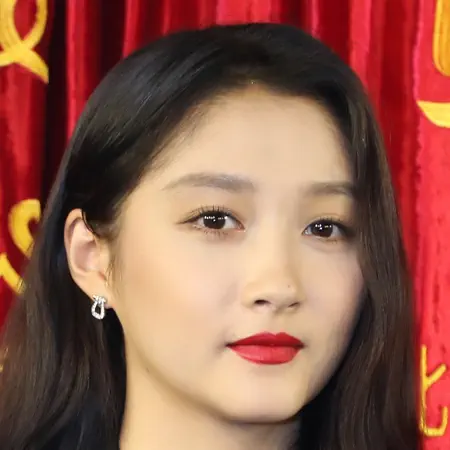 Guan Xiaotong