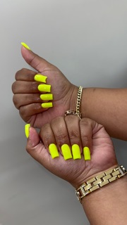 Velvet Salón. Nailbar