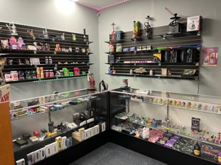 919 Smoke Shop Vapes & Delta8 in Raleigh, NC United States - Apple Maps