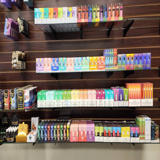 oni smoke and vape SMOK main image 1