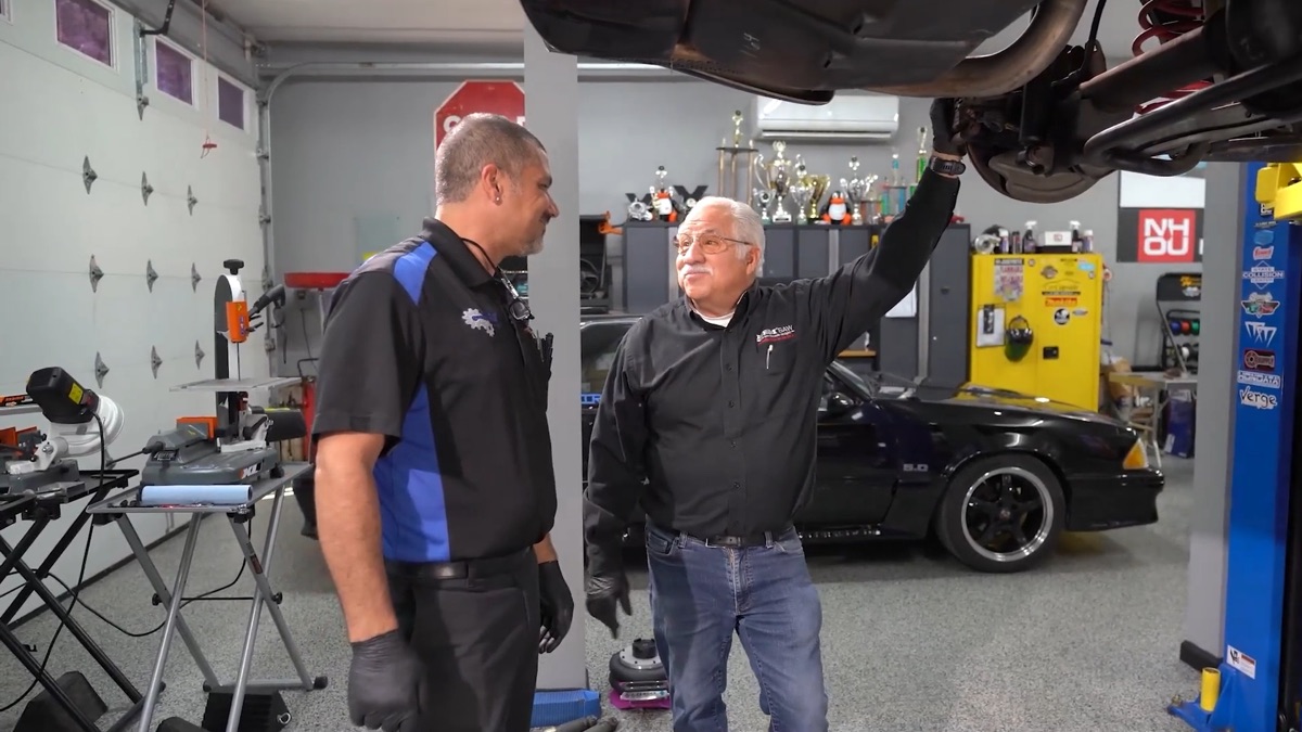 All New for the Olds - Sam's Garage (Season 10, Episode 6) - Apple TV